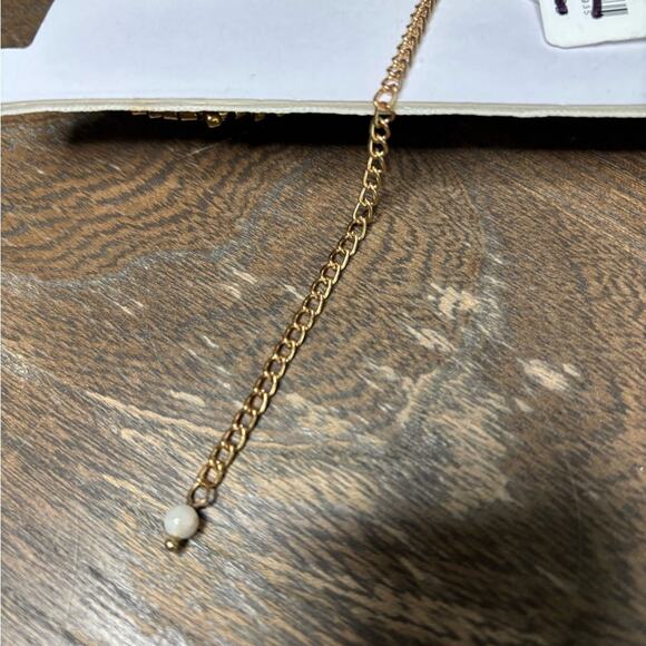 Free People Gold Choker Necklace Chainlink  Bow Detail and Adjustable Back - Picture 4 of 4